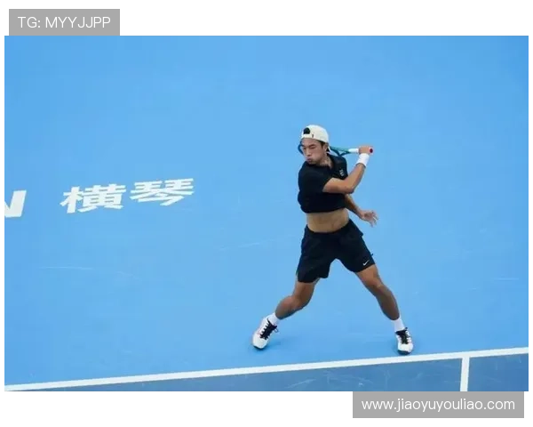 新赛季网球巡回赛激战正酣名将新星同场竞逐荣耀世界积分争夺白热化